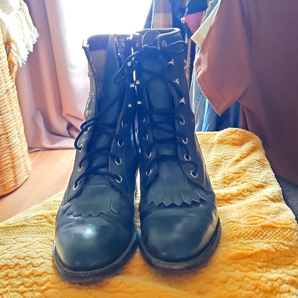 Justin boots, size 6. Dark grey color